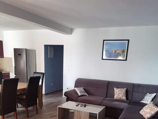 Apartment Zavalatica  10