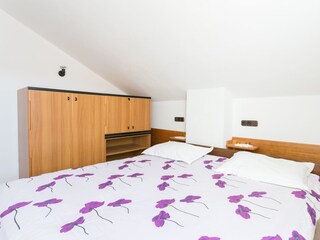 Apartment Okrug Gornji  27