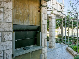 Apartment Okrug Gornji  16