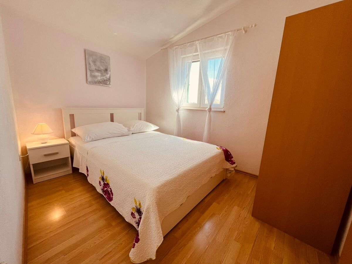 Apartment Primosten 15