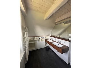 .......... voll ausgestattet