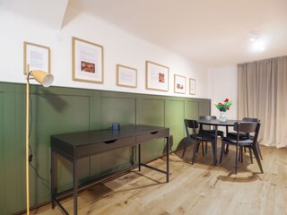 Essen und Arbeitsplatz