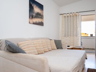 Apartment Povljana  12