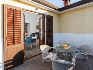 Apartment Basanija  13