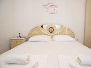 Two bedroom apartment with balcony Kaštel Kambelovac, Kaštela A-22444-b