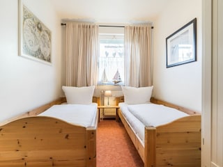 Schlafzimmer mit 2 Einzelbetten