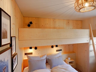 Hochbett für eine 7. Person (nur als Kind)