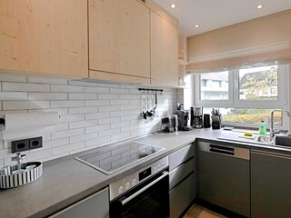 Küche mit Gartenblick