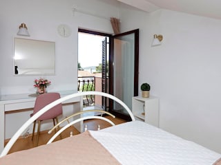 Apartment Zlarin  23