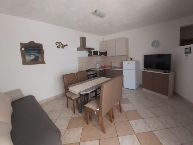 Apartment Povlja 7