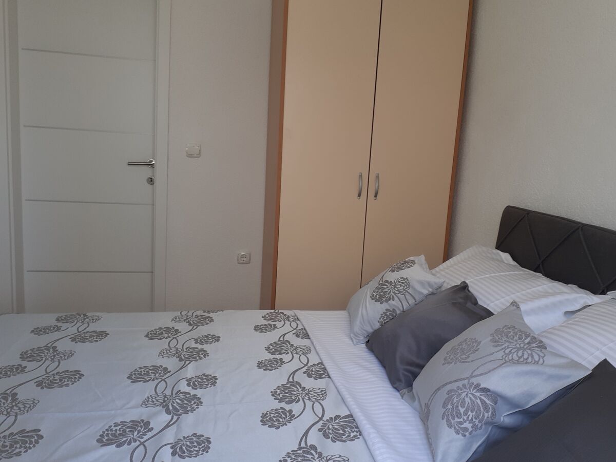 Apartment Povlja 11