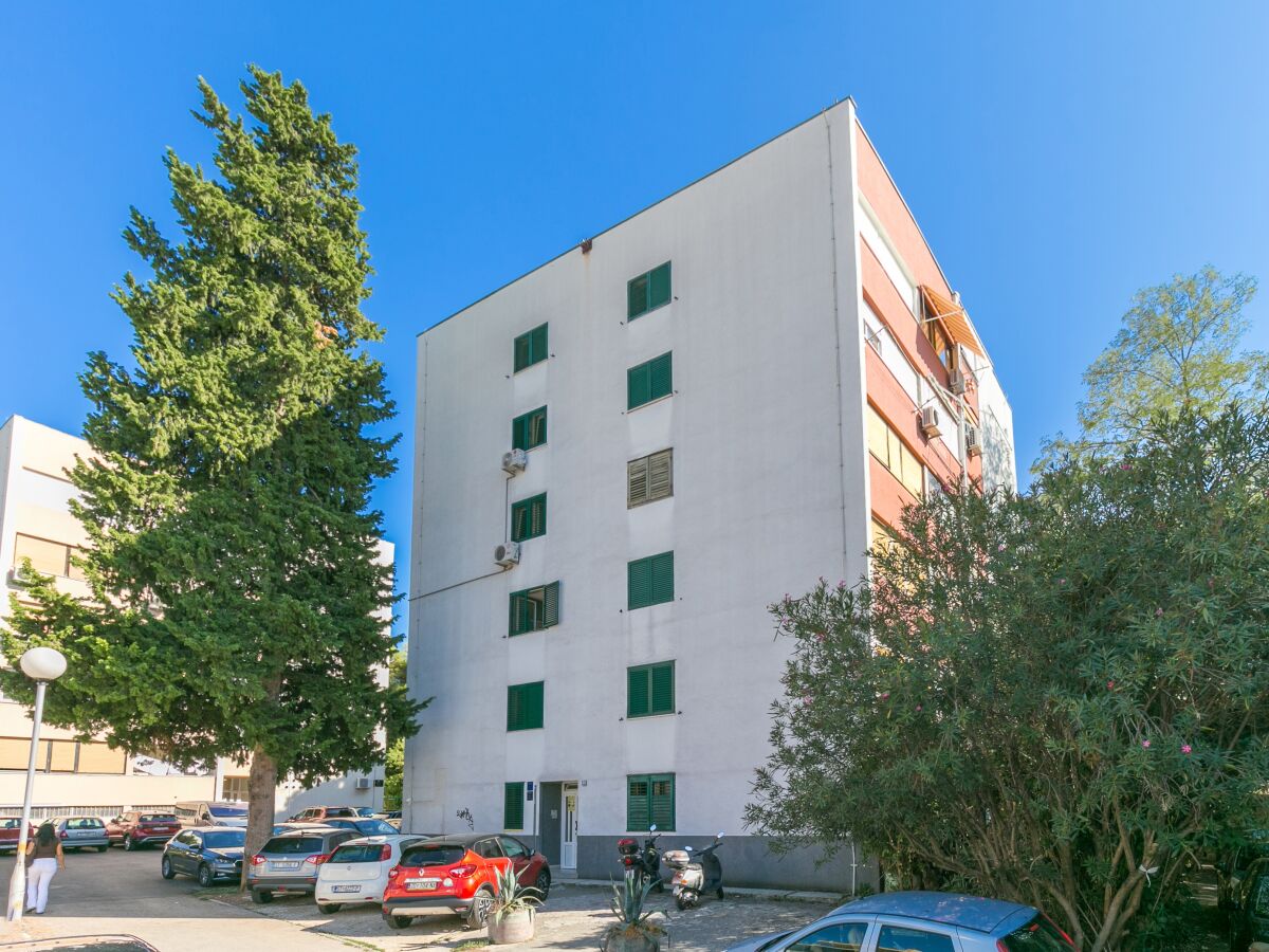 Apartment One bedroom apartment with air-conditioning Split A-24912-a in Split - Apartment