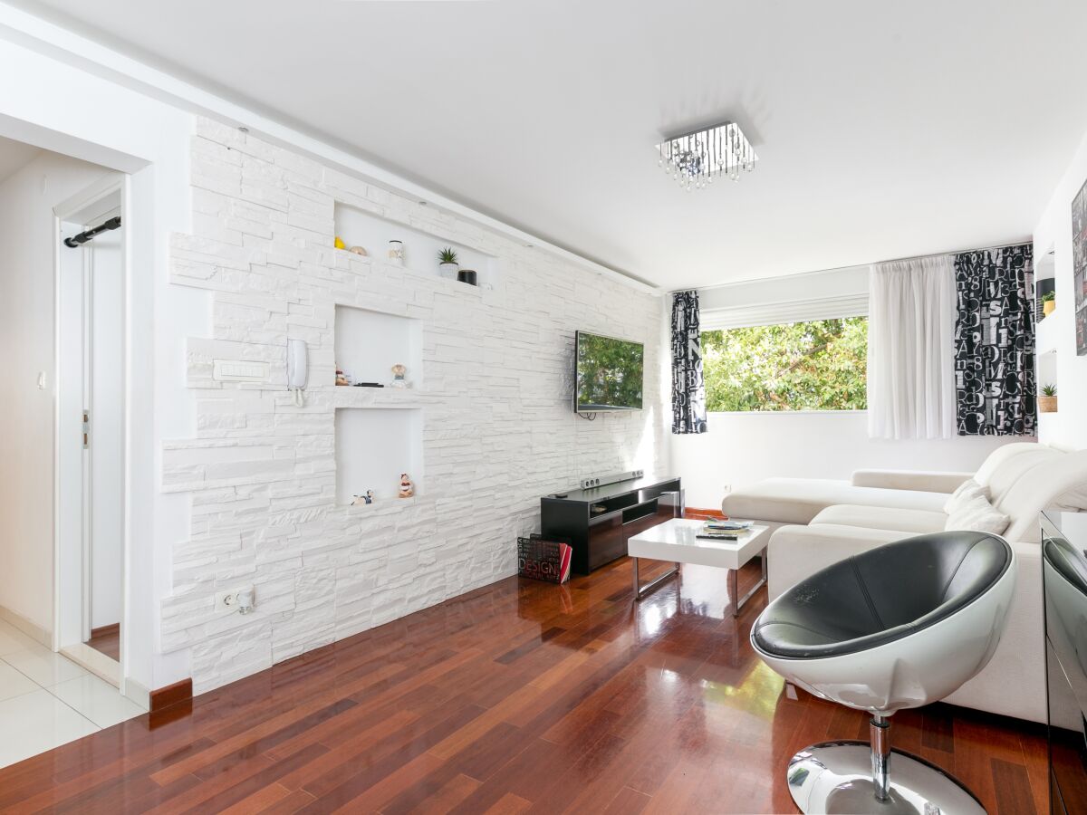 Apartment One bedroom apartment with air-conditioning Split A-24912-a - Outdoor photo 7