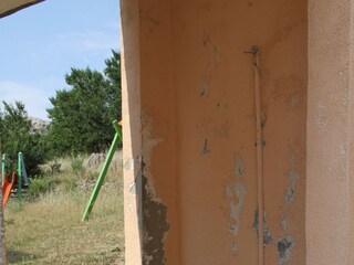 Apartment Metajna  10