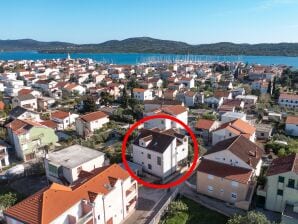 Two bedroom apartment with balcony and sea view Pirovac, Šibenik A-22567-b
