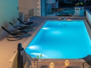 Apartments with swimming pool Seget Vranjica, Trogir - 24447
