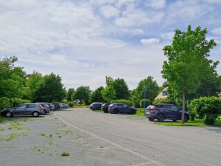 Ausreichend Parkmöglichkeiten