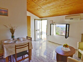 Apartment Basanija  10