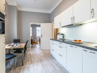 Voll ausgestattete Küche