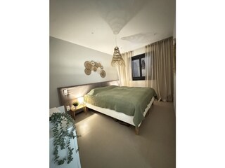 Schlafzimmer 1 im EG