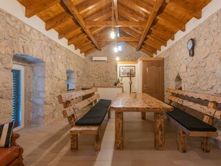 Den Gästen steht außerdem ein traditioneller Raum mit K