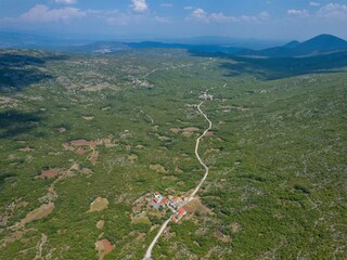 Das Casa Natura liegt im ruhigen Dorf Slivno nahe der b