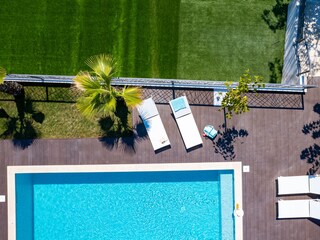 36 m2 Pool mit toller Terrasse