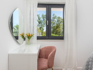 Bedroom No. 2 with double bed (160x200cm), TV, A/C