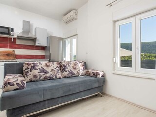 Küche und Wohnzimmer im Erdgeschoss