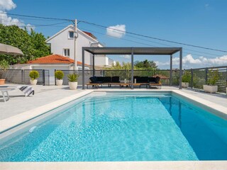 Cozy Lounge area surrounded by sun loungers
