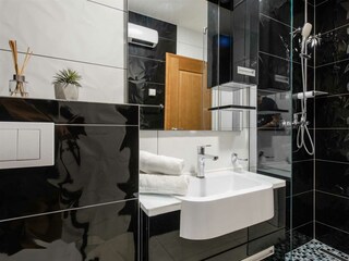 family bathroom at the ground floor