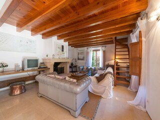Villa Fornalutx Features 25