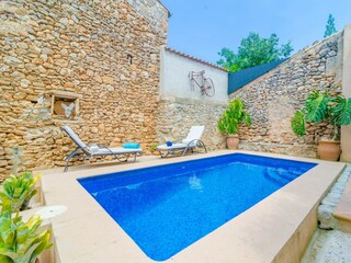 Villa Llubi Buitenaudio-opname 4