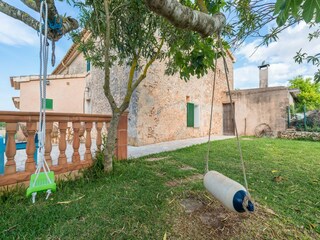 Villa Llubi Buitenaudio-opname 5