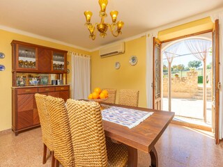 Villa Llubi Features 24