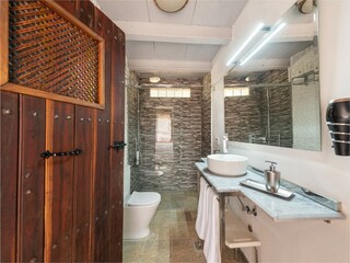 Villa Santa Maria del Camí Kenmerken 52