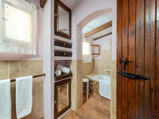 Villa Santa Maria del Camí Ausstattung 54