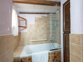 Villa Santa Maria del Camí Ausstattung 56