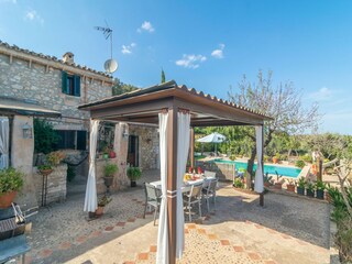 Villa Sineu Outdoor Recording 1