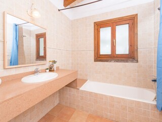 Villa Costa de los Pinos Features 25