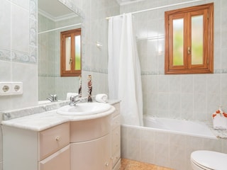 Villa Sa Coma Features 25