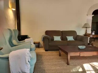 Villa Santa Maria del Camí Caratteristiche 29