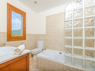 Villa S'Horta Features 27