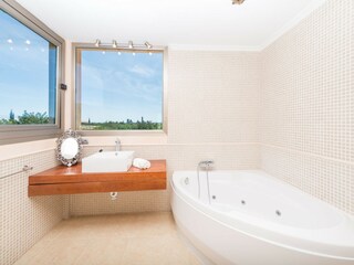 Villa Lloseta Features 41