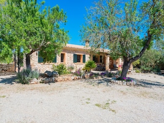 Villa Llubi Außenaufnahme 2