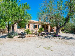 Villa Llubi Outdoor Recording 2