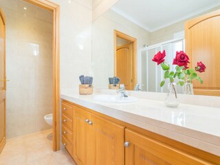 Villa Lloseta Features 25