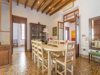 Villa Maria De La Salut Características 13
