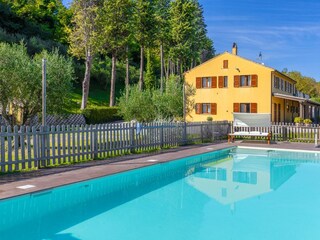 Villa Ponzano di Fermo Outdoor Recording 1