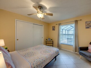 Schlafzimmer 2